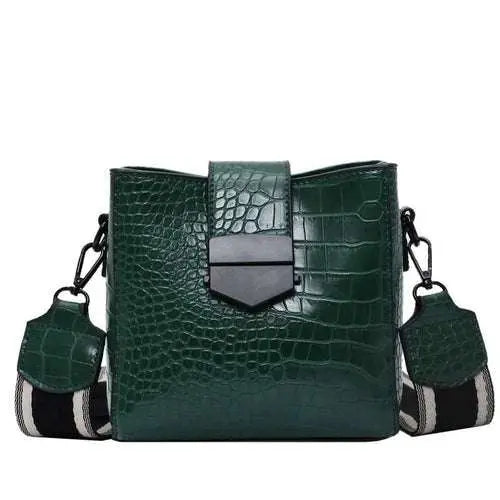 High Quality Fashion Small Messenger Bag For Young Women Maroon Asteria