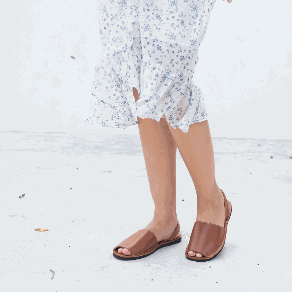 The Avarca – Footwear | Leather Maroon Perses