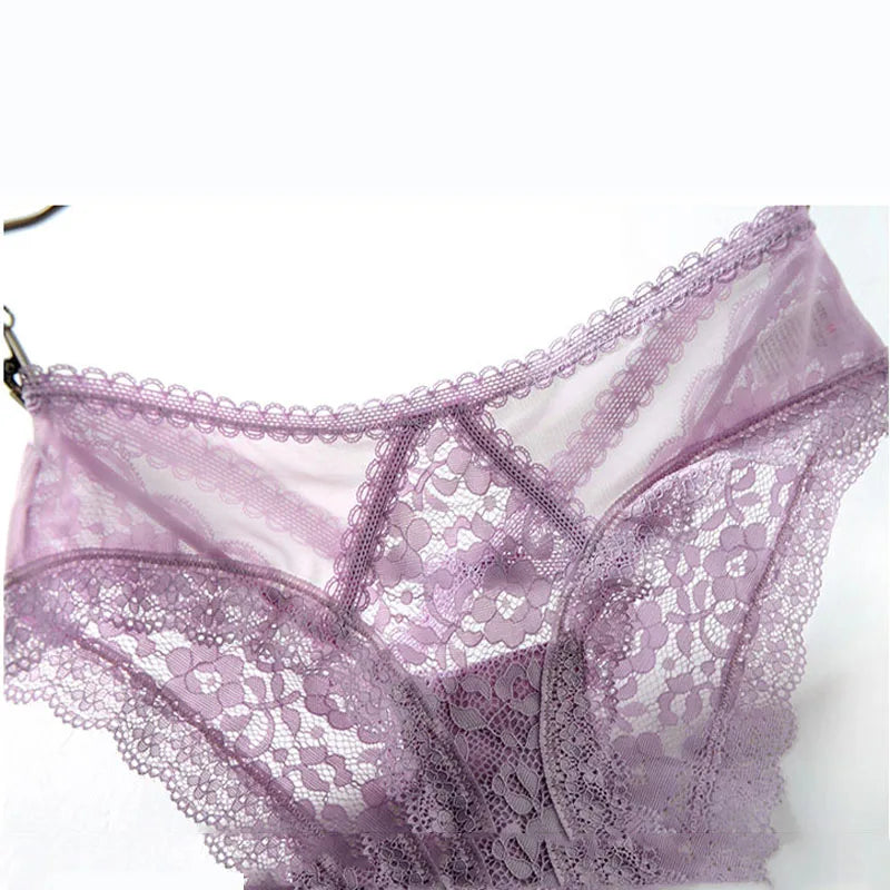 Sexy Panties Women Fashion Lingerie Tempting Pretty Briefs High Quality Lace Hollow Out Underpants Intimates Lingerie