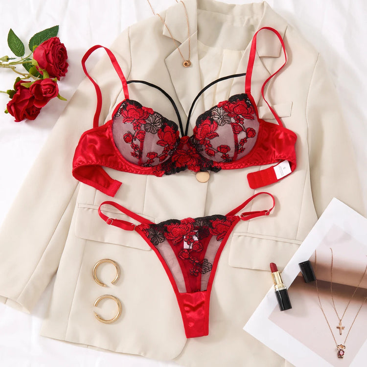 A set of sexy Red lingerie, including a bra and panties with daisy patterns, as well as a comfortable home-style ZA825127 Khamik Shop Online