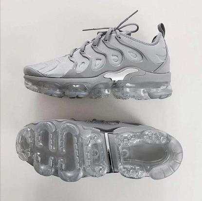 Chaussures de course en dentelle grises pour femmes avec lacets respirants et semelle rembourrée