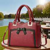 Sac à bandoulière pour femmes en PU, design rayé, fermeture éclair, style mode et luxe, capacité 2-2.9l, bandoulière chaîne, pour usage quotidien