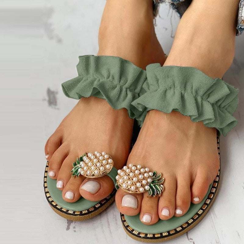 Pineapple Pearl Womens Slippers Flat Toe Casual Beach Slides Silver Juneberry
