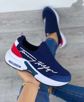 Chaussures plates femmes casual respirantes à semelle compensée style baskets pour la marche