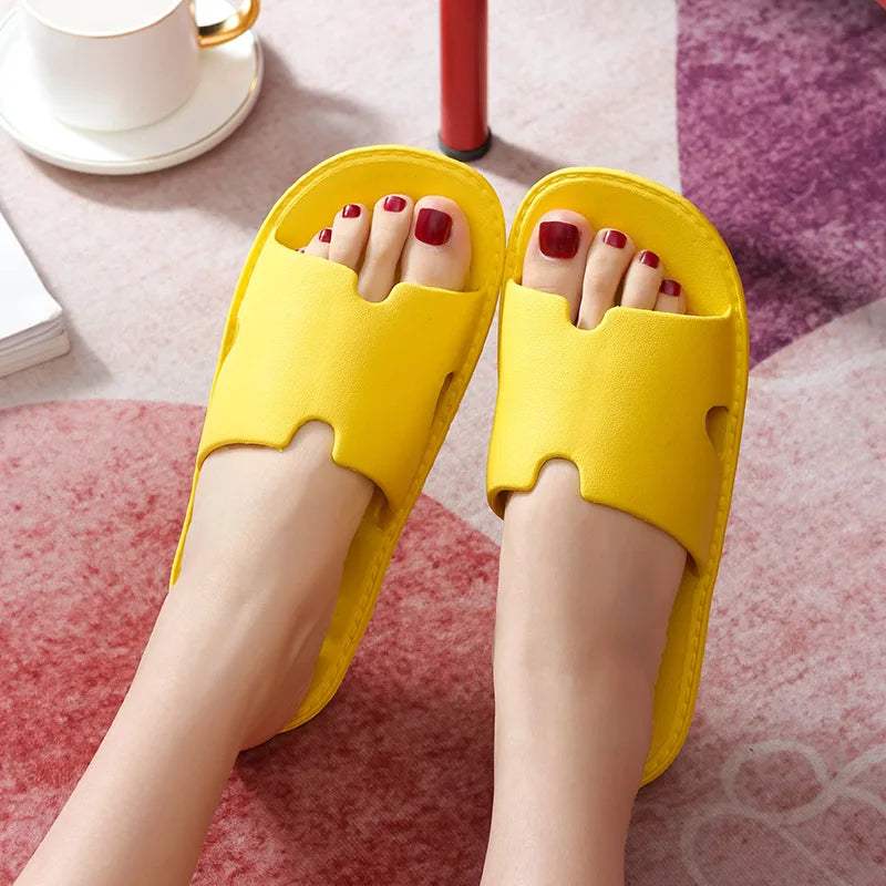 Luxury designer Beach slippers Raspberry Eurybia