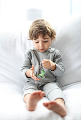 Smart Footed One-Piece + Bib - Gray Fuchsia Milo