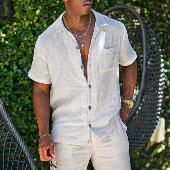 Ensemble short de plage homme confortable et frais en coton, motif uni avec cordon de serrage.