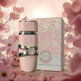 YARA Yala perfume is a gentle and sweet oriental flower and fruit flavor. Vanilla, musk, and amber finish, sweet and elegant, with a gentle and seductive Middle Eastern style. The pink bottle design is exquisite and romantic Khamik Shop Online