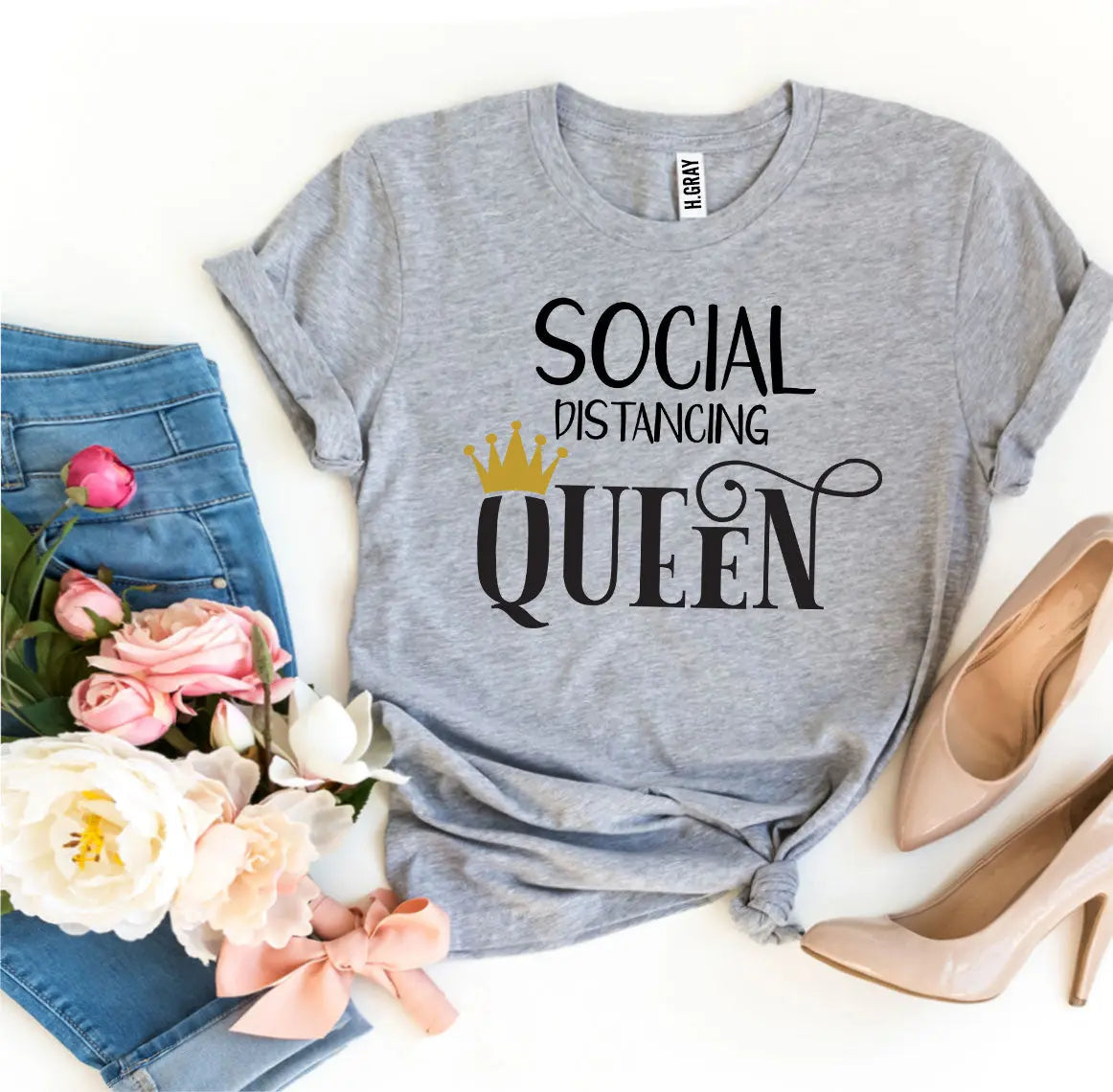 Social Distancing Queen T-shirt Agate