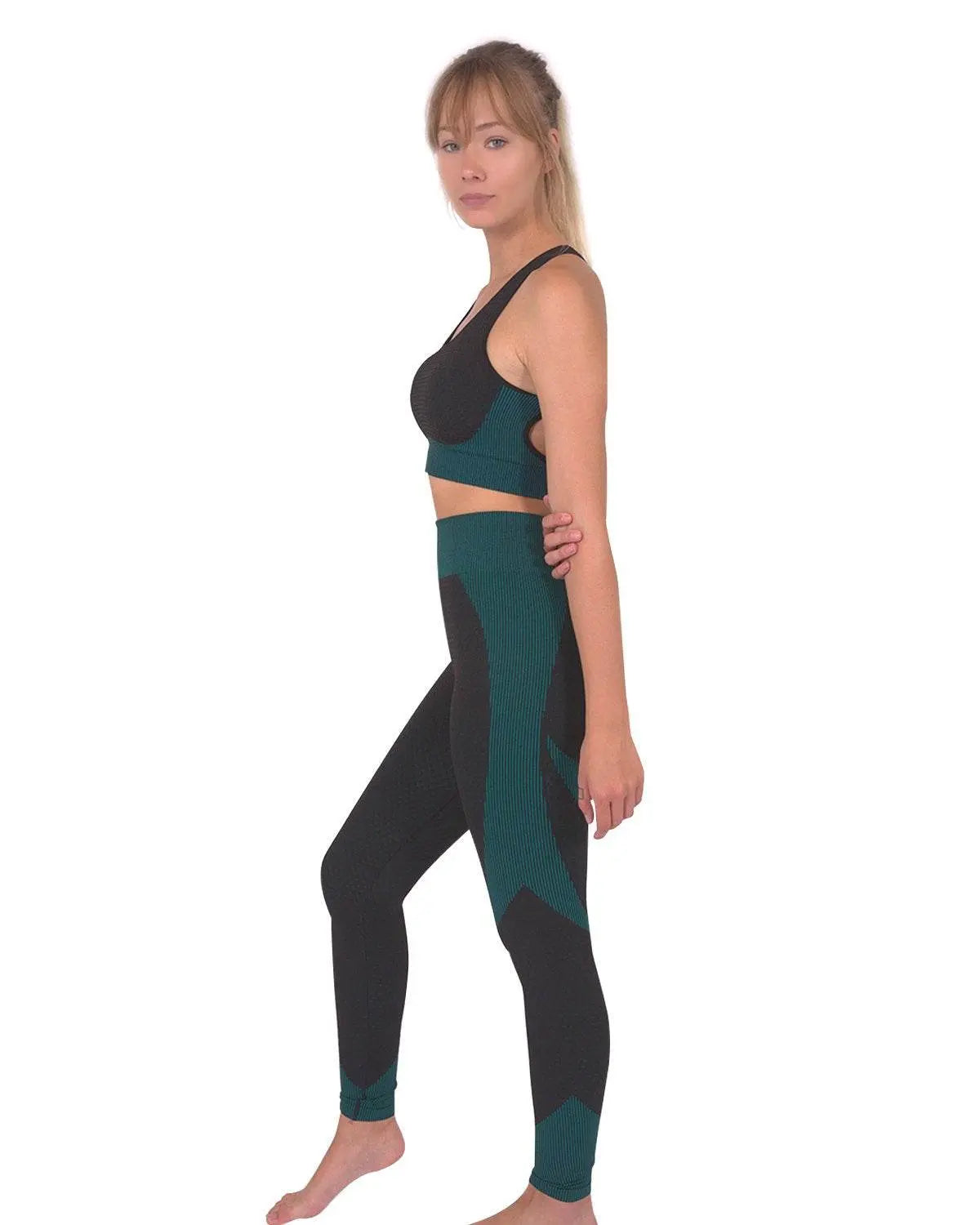 Trois Seamless Sports Bra - Black with Blue Lazurite