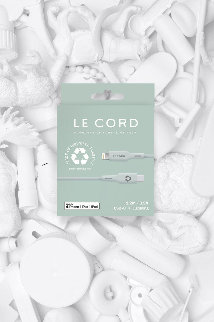 Pale Pine iPhone Lightning to Type C · 1.2 meter · Made of recycled Lavender Cassandra