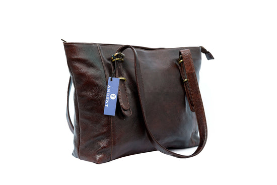 Grand sac fourre-tout en cuir marron pour femmes, cuir Buffalo de haute qualité, compartiments rembourrés pour ordinateur portable, poches zippées, ferrures en laiton robustes.