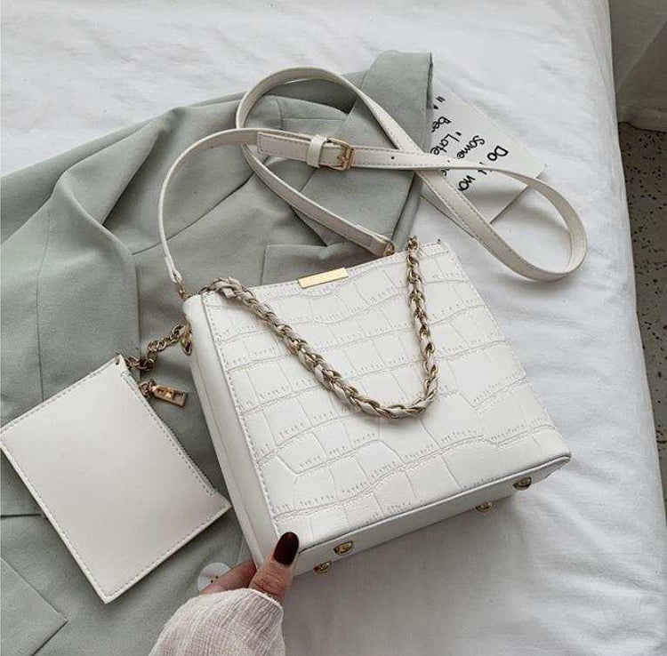 Sac à main femme en PU, design fashion, bandoulière unique, petit format, fermeture zippée.