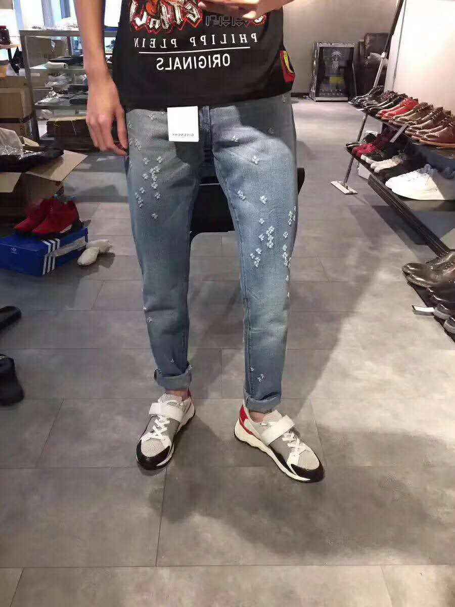 pantalon jean homme classique coupe droite mode tendance confortable et stylé en denim bleu