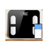 Balance de graisse corporelle noire avec application Bluetooth en verre trempé et base ABS